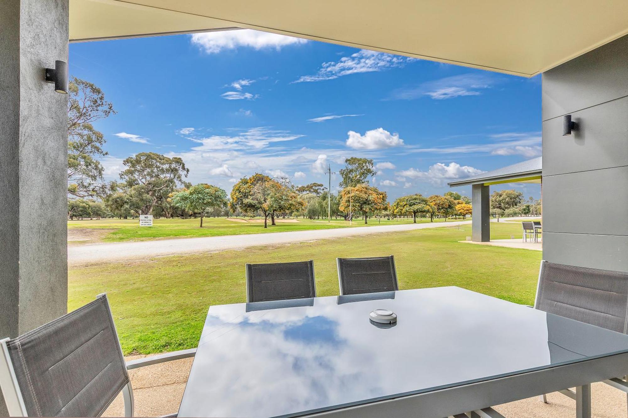 Comfort Suites Clubarham Golf Resort Exterior photo